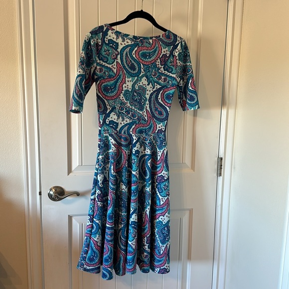 LuLaRoe Nicole Dress - Picture 4 of 5